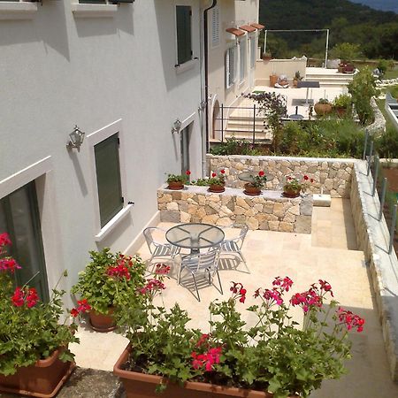 Apartments Villa Ina Brseč Kültér fotó